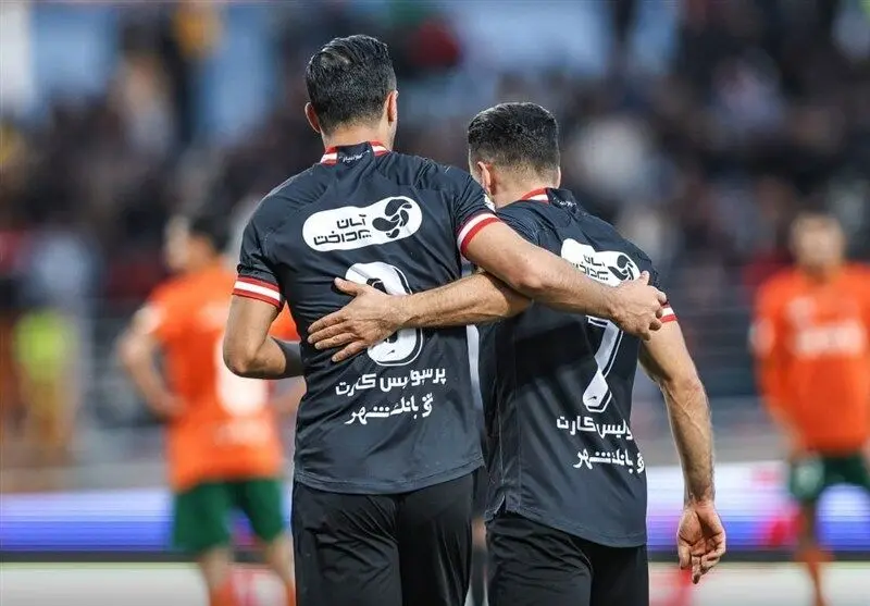 تیم فوتبال سپاهان اصفهان , استقلال , فوتبال , تیم فوتبال پرسپولیس , 