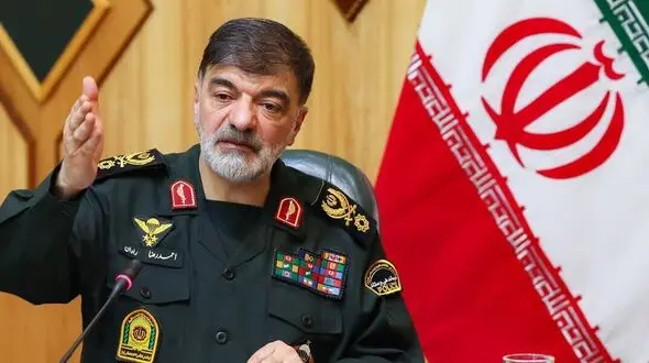 فیلم / کدام فرمانده جای سردار رادان در حمله به بیت رهبری شهید شد / سرلشگر غلامرضا رضاییان کیست ؟! + عکس