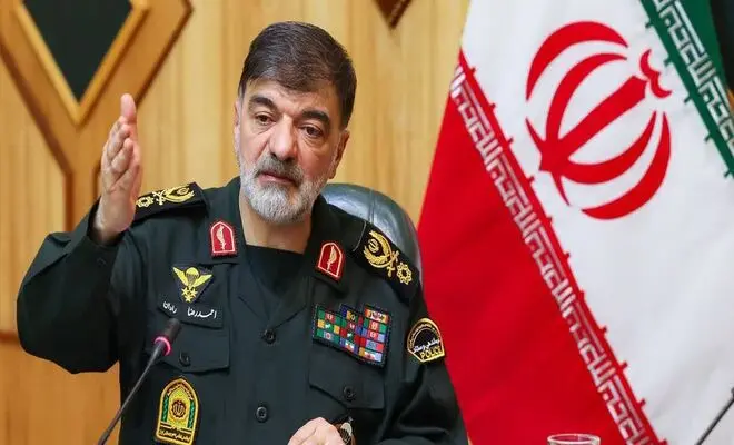 فیلم / کدام فرمانده جای سردار رادان در حمله به بیت رهبری شهید شد / سرلشگر غلامرضا رضاییان کیست ؟! + عکس