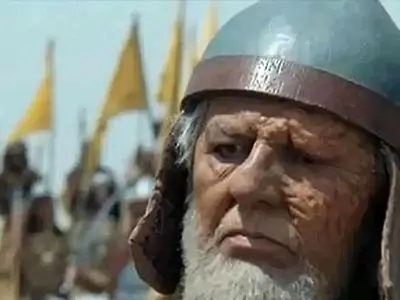 تصویری جدید و کمتر دیده شده از چهره مظفر مقدم، بازیگر نقش پرنفاق سریال ماندگار «مختارنامه»! / هشتاد سالگی «شبث»: