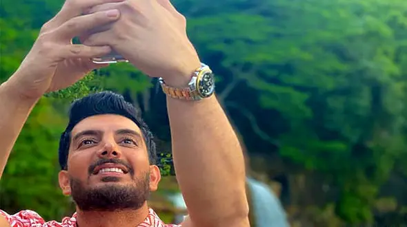 استایل خاص فرزاد فرزین در طبیعت استوایی + عکس