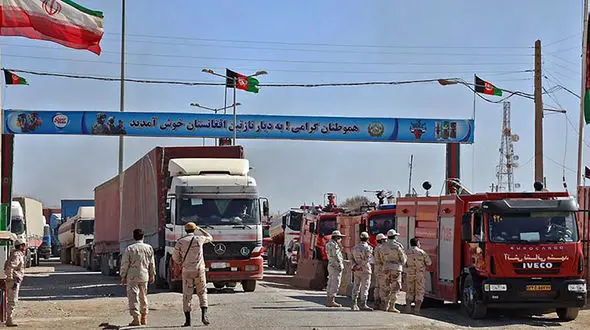 فیلم /  ماجرای بسته شدن گذرهای مرزی سراوان چه بود؟ / سردار ظریفی توضیح داد