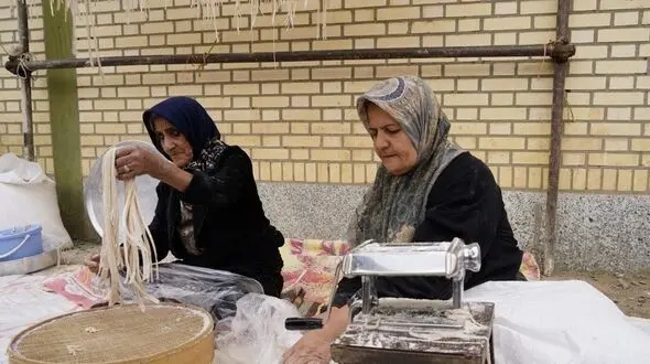 اولین جشنواره گردشگری ارزانفود با محوریت معرفی شهر زیرزمینی در همدان برگزار شد