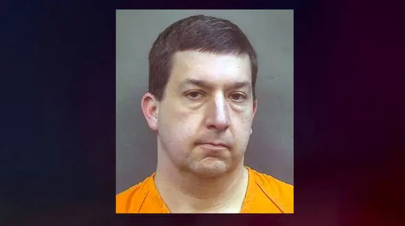 معاینه پلید 3 نوجوان در اتاق پزشک متخصص لبنانی+ عکس