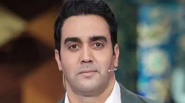 نگاهی به آشپزخانه شیک و امروزی پوریا پورسرخ  و رونمایی از کابینت ها و ظرف و ظروف مدرن و لوکس اش/ سلیقه بیستِ بیست!