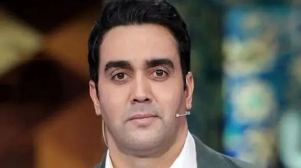 نگاهی به آشپزخانه شیک و امروزی پوریا پورسرخ  و رونمایی از کابینت ها و ظرف و ظروف مدرن و لوکس اش/ سلیقه بیستِ بیست!