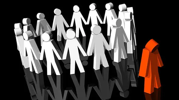 آیا اجتناب از معاشرت نشانه منزوی بودن است؟