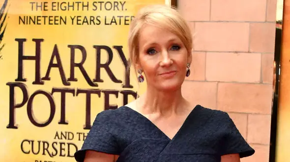 نویسنده هری پاتر : ترامپ متکبر و ستمگر است+ عکس