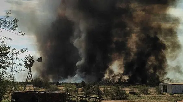 تصاویر باور نکردنی از گردباد آتش! +عکس