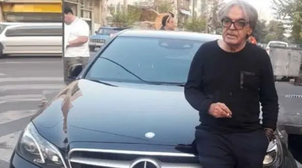 حمید لولایی خشایار مستوفی زیر آسمان شهر: به قیمت 40 میلیون شاسی بلند خریدم...ماشین BMW قسطی برادرم را دزدکی برمیداشتم و دور میزدم ماهی پانصد تومن قسطش بود! چقدر غریبه ایم با این قیمتا