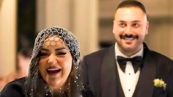 مراسم عروسی مجلل و شاهانه خواهرزاده نعیمه نظام دوست امیرحسین/ از چیدمان شمع های بلورین روی میز مهمانان تا آتش بازی لحظه ورود عروس و داماد در کاخ مجلل