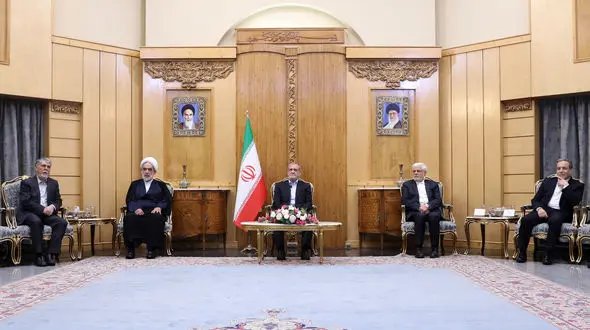 پزشکیان: اجرای دستاورها و نتایج سفر بریکس، توطئه آمریکا و کشورهای همراهش را خنثی خواهد کرد