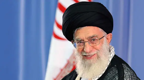 موافقت رهبر انقلاب با بخشش اضافه خدمت سربازان