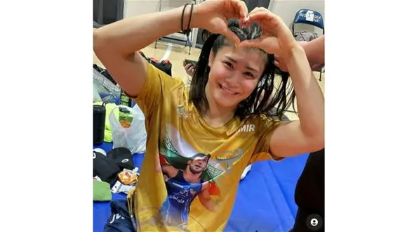 دلبری خانم کشتی گیر ژاپنی برای حسن یزدانی / فرستادن قلب با عکس کشتی گیر ایرانی