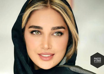 فیلم / رونمایی آناشید حسینی زیباترین زن ایرانی از استایل و تیپ جدیدش در اکران فیلم «قسطنطنیه»  / شیرین کاری های نعیمه نظام دوست در  حضور پژمان جمشیدی، غلامرضا نیکخواه و ..