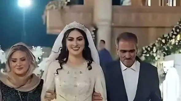 ویدیو عروسی دوباره پدر و مادر مریم مومن بعد از 25 سال / ویدیویی که بعد از عروسی خانم بازیگر جنجالی شد!