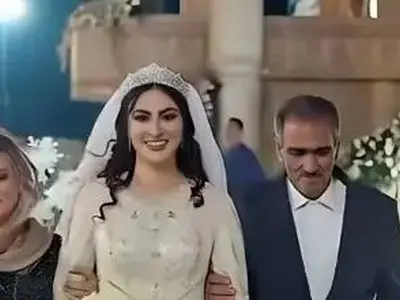 ویدیو عروسی دوباره پدر و مادر مریم مومن بعد از 25 سال / ویدیویی که بعد از عروسی خانم بازیگر که جنجالی شد!