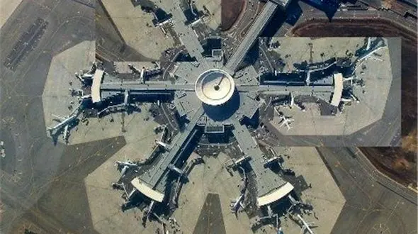 فرودگاه بن گورین بسته شد