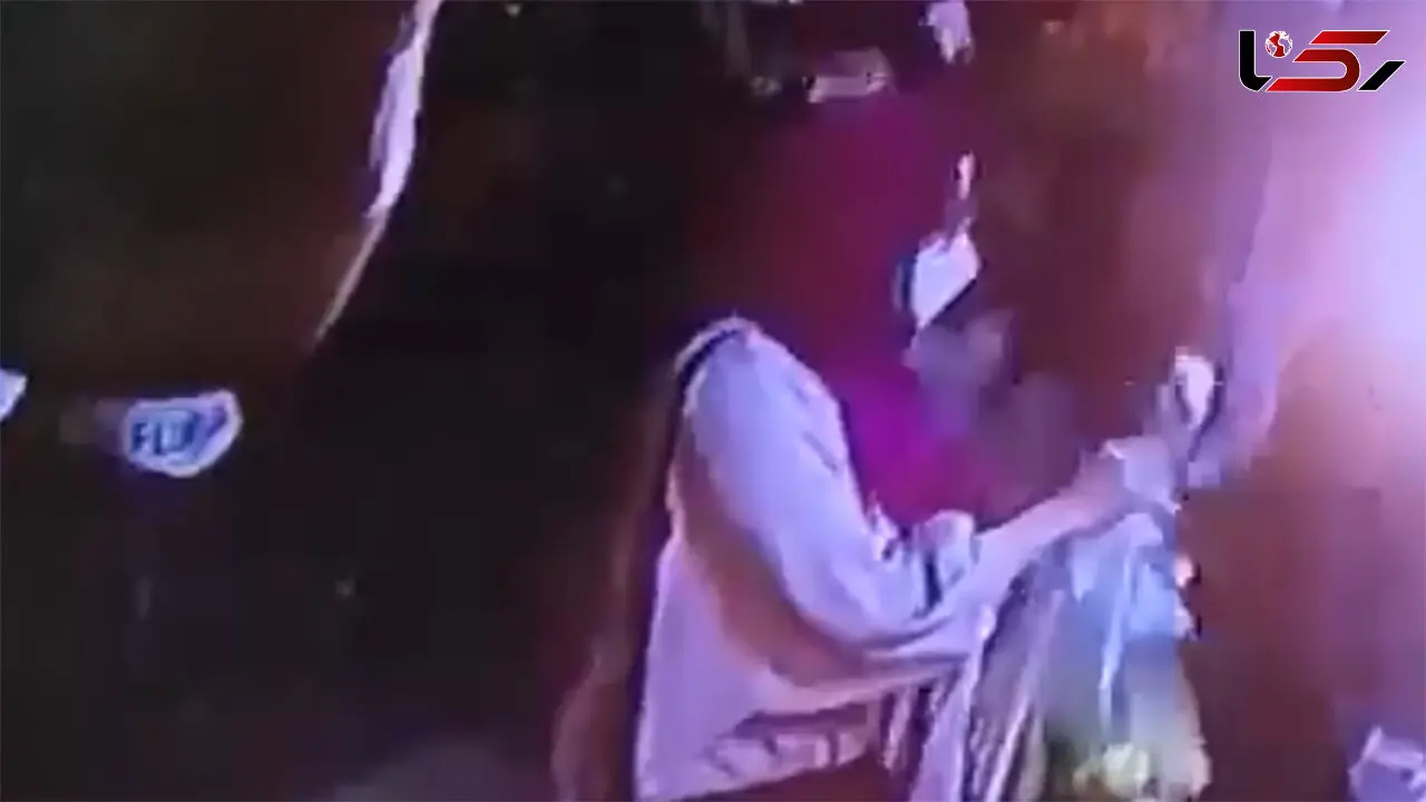 فیلم سرقت ماهرانه توسط سارق زن / دزدی در کمال خونسردی