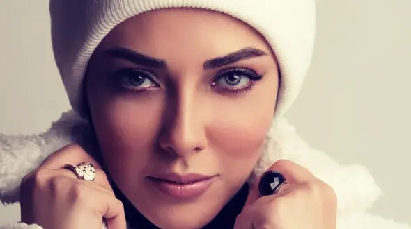 پالتو سفید لیلا اوتادی + عکس 