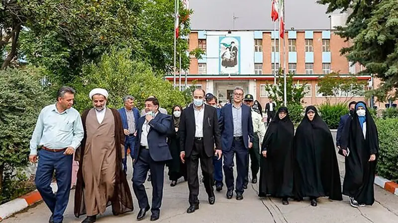 بازدید اعضای فراکسیون زنان مجلس از کانون اصلاح و تربیت