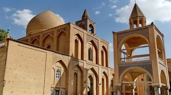 از شاه نشین خانه ملاباشی اصفهان تا یکی از قدیمی ترین مساجد در ایران