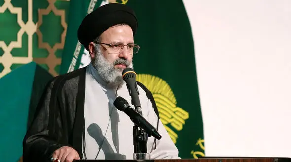 رئیسی با آیت‌الله طبرسی دیدار کرد