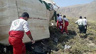 عکس / سقوط مرگبار مینی‌بوس مسافران به دره 