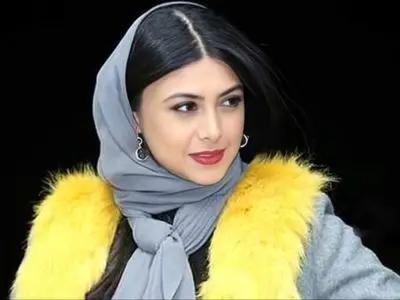 عکس آزاده صمدی به عنوان مدل یک برند در اصفهان که مجازی را زیر و رو کرده!