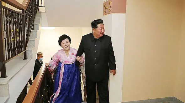 مجری مشهور شبکه خبری دولتی کره شمالی کیست؟