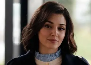 استایل با حجاب بازیگر مشهور ترک خبرساز شد! تیپ گرم هانده ارچل را ببینید