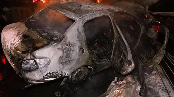 عکس / زنده زنده سوختن مرد مشهدی داخل 206 