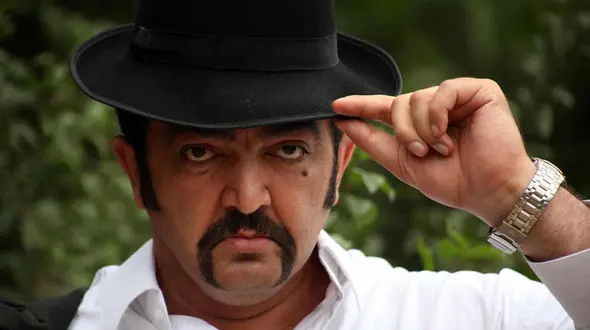 اولین عکس از همسر غول برره ! / استعفای بادیگارد ایرانی جنیفرلوپز بخاطر این زن !