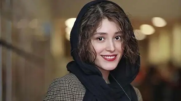 عکس بی آرایش فرشته حسینی ! / چقدر تفاوت