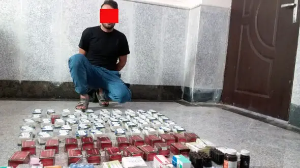 کشف قرص های روانگردان پسر جوان در آبادان