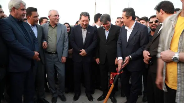 کلنگ‌ زنی طرح خط انتقال برق معادن ساردویه با حضور  وزیر صمت