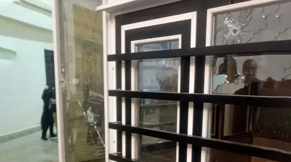 اولین ویدیو از لحظه حمله تروریستی در شاهچراغ