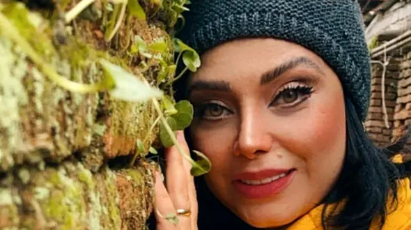  صبا راد شبیه پنگوئن شد ! / آبروریزی خانم مجری با لباس های تاسف آور !