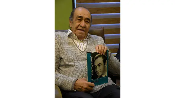 کتاب آنلاین  موسیقی با نام ایرج نابغه آواز ایران منتشر شد