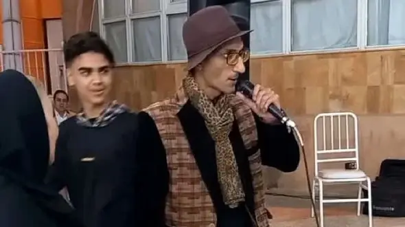 فیلم آواز باشکوه مرتضی پاشایی ! / فقط حرکت عاشقانه پیرزن هوادار را در کنسرتش ببینید !