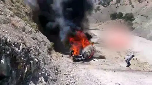 فیلم آتش سوزی پیکاب در ایلام