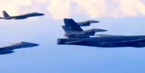 مانور نظامی گسترده: همکاری بمب افکن‌های آمریکایی و هواپیماهای ژاپنی