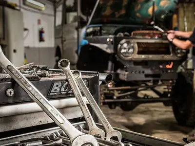 بازار خودرو و قطعات خودرو زیر فشار کمبود و افزایش قیمت / خرید خودرو صفر کیلومتر آرزو می شود!