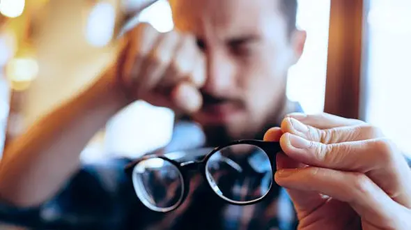 چرا گاهی تار می بینیم؟