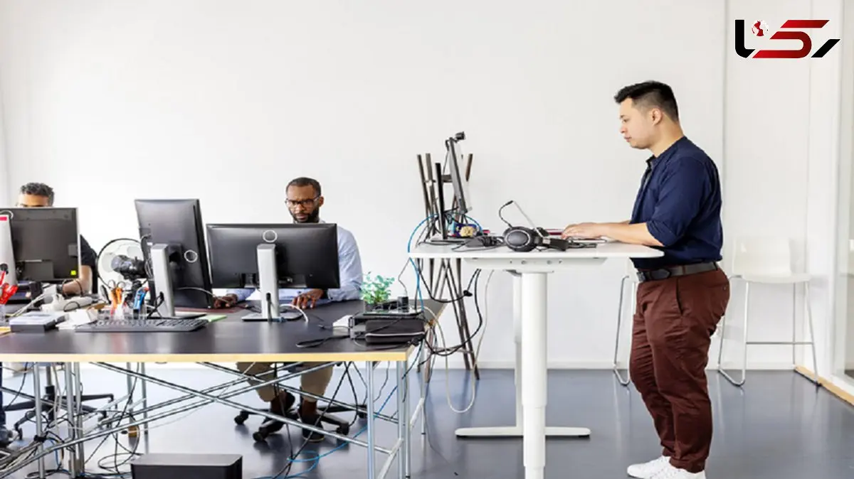 بهتر است که نشسته کار کنیم یا ایستاده؟!