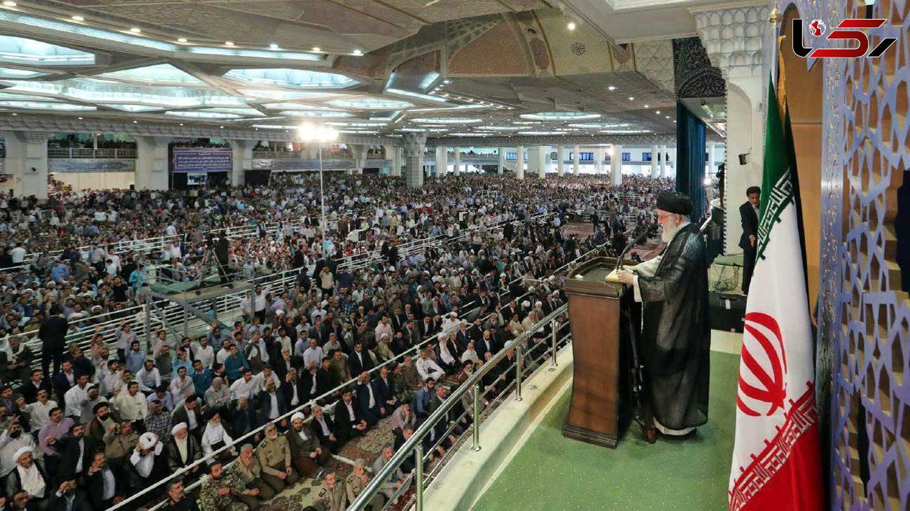 تصاویر اسلحه دراگانوف رهبر انقلاب در مراسم نماز عید فطر 