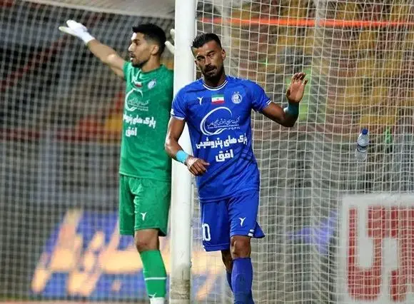 احتمال انفجار بمب بزرگ استقلال در نیم‌فصل!