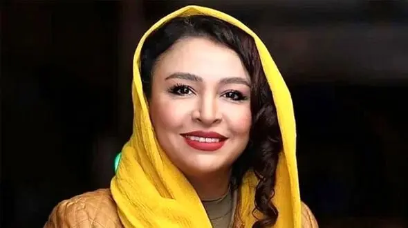 تیپ دهه شصتی مه‌لقا باقری و ژاله صامتی در کنار عطاران