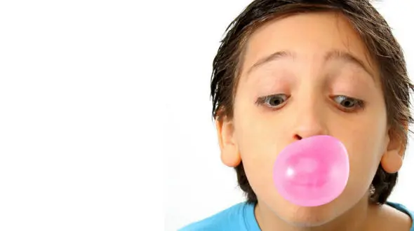  آدامس جویدن در این کشور ممنوع است