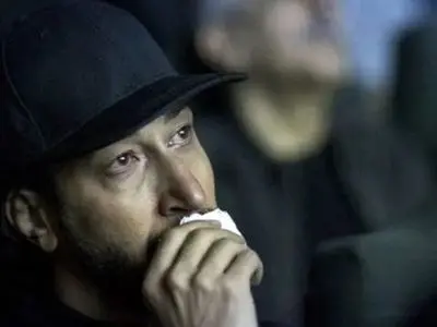 گریه های بهرام افشاری ختم یکی از جانباختگان  دی 1404: حالم خوب نیست و سخت است صحبت کردنقول می دهم که انسان بهتری باشم